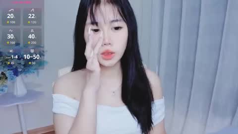 crystal_lea online show from October 2025 01:05:02 AM