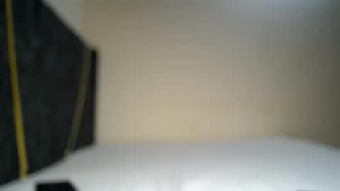 Snapshot of crystal_lisa chatting on June 2026 05:24:02 PM lisa online show from June 2026 05:24:02 PM