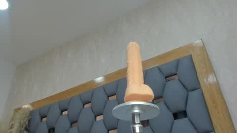 crystal_sm online show from April 2026 03:28:01 PM