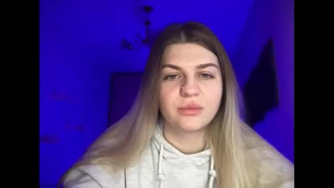 crystalblush01 online show from April 2026 11:18:02 AM