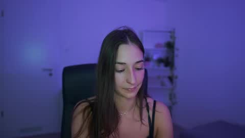 Snapshot of crystalbrunette18 chatting on April 2026 07:52:02 PM Crystalbrunette18 online show from April 2026 07:52:02 PM
