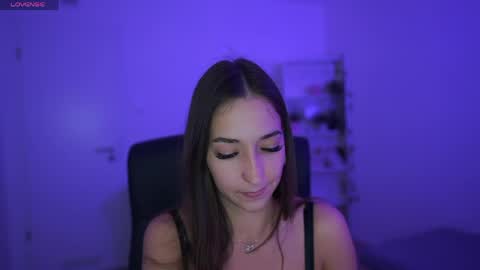 Snapshot of crystalbrunette18 chatting on April 2026 07:45:02 PM Crystalbrunette18 online show from April 2026 07:45:02 PM