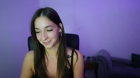 Snapshot of crystalbrunette18 chatting on May 2026 06:05:01 PM Crystalbrunette18 online show from May 2026 06:05:01 PM