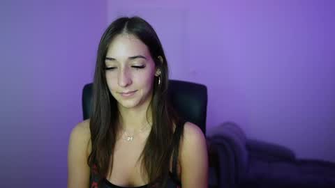 Snapshot of crystalbrunette18 chatting on May 2026 12:55:02 PM Crystalbrunette18 online show from May 2026 12:55:02 PM