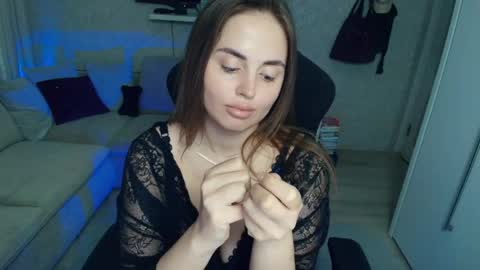 Snapshot of crystalemily chatting on May 2026 06:57:02 PM crystalemily online show from May 2026 06:57:02 PM