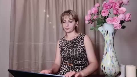 Snapshot of crystalfever_ chatting on July 2026 08:04:01 PM Mary online show from July 2026 08:04:01 PM
