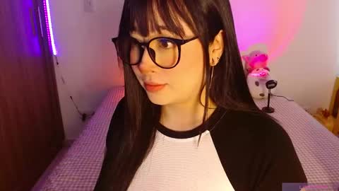 Olivia  online show from May 2026 01:59:01 PM