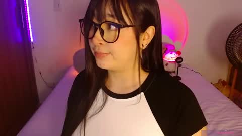 Olivia  online show from June 2026 01:34:02 AM