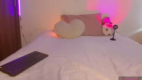 Olivia  online show from June 2026 01:26:02 PM