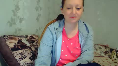 Snapshot of crystallangel chatting on February 2026 05:09:02 PM CrystallAngel online show from February 2026 05:09:02 PM