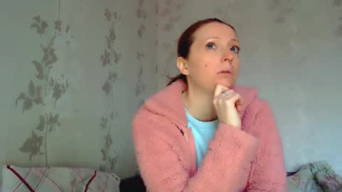 Snapshot of crystallangel chatting on April 2026 02:14:02 PM CrystallAngel online show from April 2026 02:14:02 PM