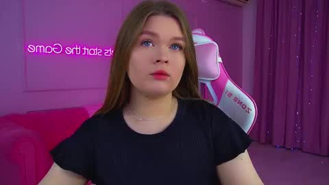 Crystal online show from March 2026 07:18:02 PM