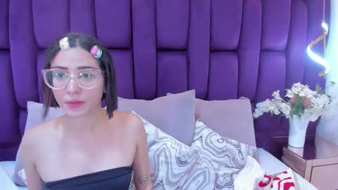 Crystal online show from February 2026 10:27:02 PM