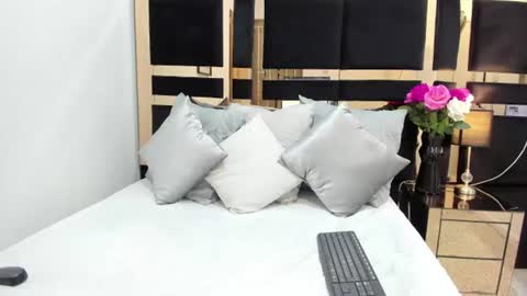 Crystal online show from July 2026 07:27:02 PM