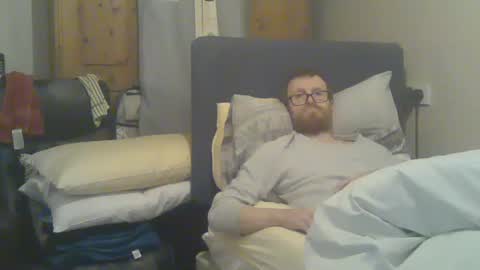 Snapshot of cs014g8493 chatting on November 2025 12:32:02 AM chris online show from November 2025 12:32:02 AM