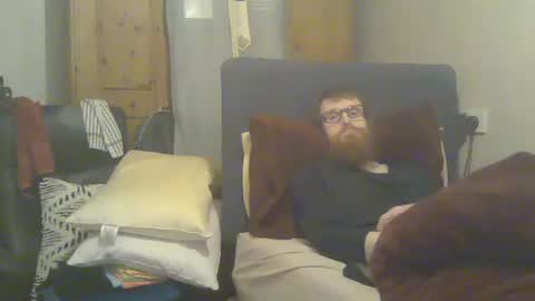 Snapshot of cs014g8493 chatting on April 2026 12:27:01 AM chris online show from April 2026 12:27:01 AM