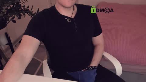 buddy online show from December 2025 12:32:01 PM