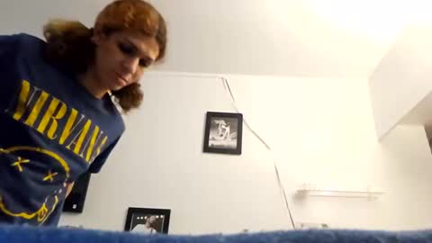 cuddleavenue online show from September 2025 12:12:02 AM