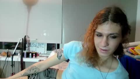 cuddleavenue online show from October 2025 01:50:01 AM