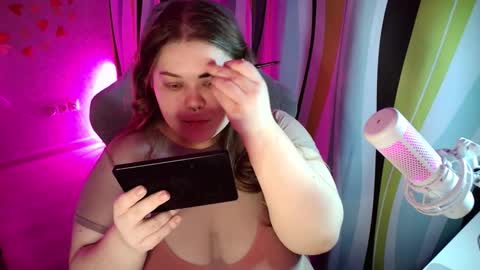 CuddleEmily online show from February 2026 05:53:01 PM