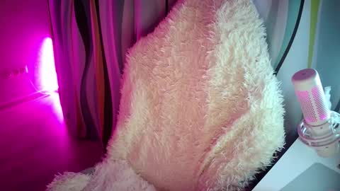 CuddleEmily online show from March 2026 06:44:02 PM