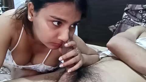 cuddlemuffins online show from April 2026 06:10:01 PM