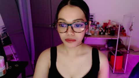cuddlepunk_bubble online show from May 2026 08:29:01 AM