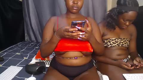 Snapshot of cum_central chatting on February 2025 05:05:02 AM cum_central online show from February 2025 05:05:02 AM
