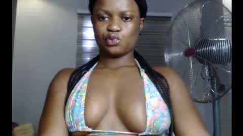 Snapshot of cum_ebony_petitxx chatting on September 2025 07:21:02 AM cath online show from September 2025 07:21:02 AM