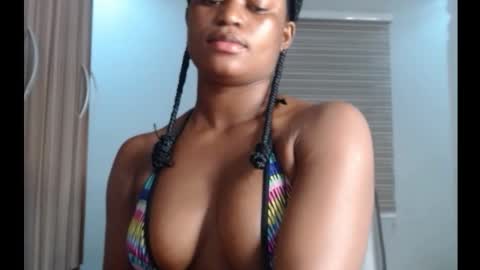 Snapshot of cum_ebony_petitxx chatting on September 2025 07:33:02 AM cath online show from September 2025 07:33:02 AM