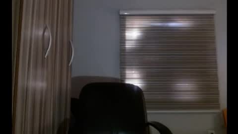 Snapshot of cum_ebony_petitxx chatting on October 2025 01:30:01 PM cath online show from October 2025 01:30:01 PM