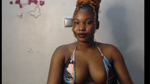 Snapshot of cum_ebony_xxxpetit chatting on June 2026 01:06:01 AM Teeha online show from June 2026 01:06:01 AM