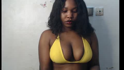 Snapshot of cum_ebony_xxxpetit chatting on July 2026 01:01:01 AM Teeha online show from July 2026 01:01:01 AM