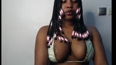 Snapshot of cum_ebony_xxxpetit chatting on August 2026 01:08:01 AM Teeha online show from August 2026 01:08:01 AM