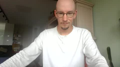Snapshot of cum_swallow_bi chatting on May 2026 08:43:02 AM cum_swallow_bi online show from May 2026 08:43:02 AM