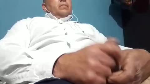 Snapshot of cumbian_chero chatting on February 2025 08:03:01 AM cumbian_chero online show from February 2025 08:03:01 AM