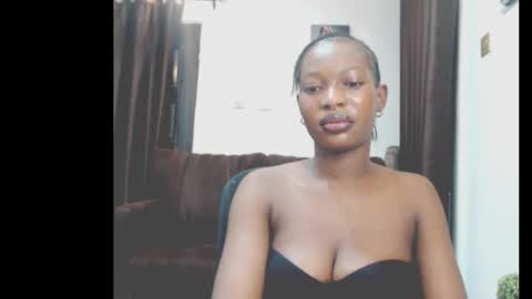 Snapshot of cumebony_petit chatting on April 2026 03:36:02 PM cumebony_petit online show from April 2026 03:36:02 PM