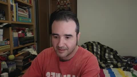 curiosillo1983 online show from April 2026 08:20:01 PM