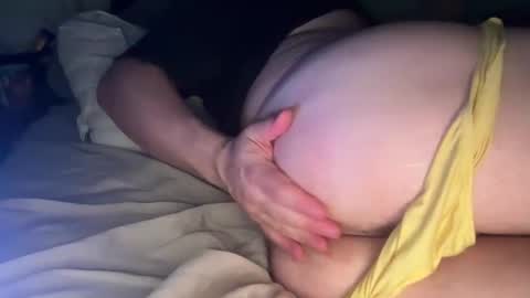 Snapshot of curiousguy8807 chatting on April 2026 05:25:01 AM curiousguy8807 online show from April 2026 05:25:01 AM