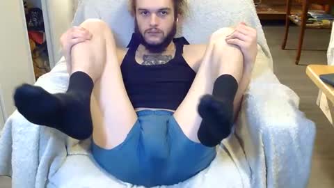 curiouss25 online show from December 2025 10:30:02 PM