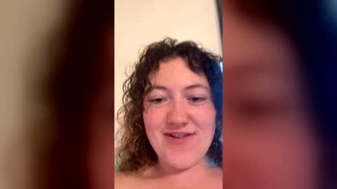 curliegirlee online show from June 2026 11:51:01 PM