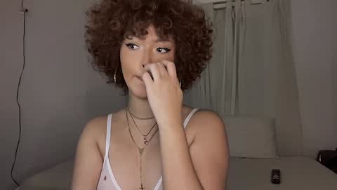 Snapshot of curls_emma chatting on January 2025 12:25:02 AM Emma online show from January 2025 12:25:02 AM