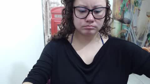 Vannesa online show from November 2025 06:29:01 PM