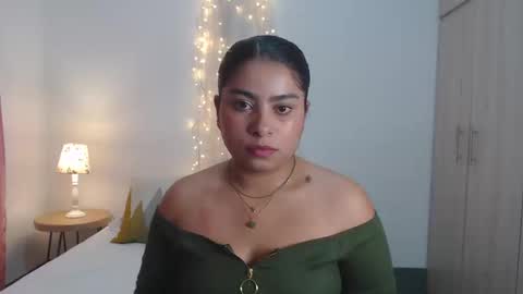 Sophia online show from March 2026 01:18:01 PM