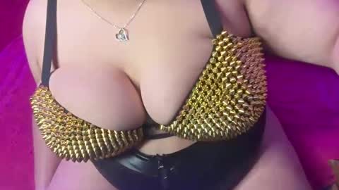 Kay online show from January 2025 01:02:01 AM