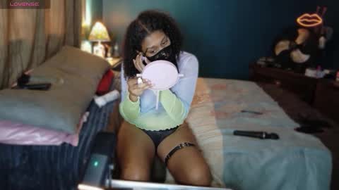 Snapshot of curlynony chatting on November 2025 05:24:01 PM Curlynony online show from November 2025 05:24:01 PM