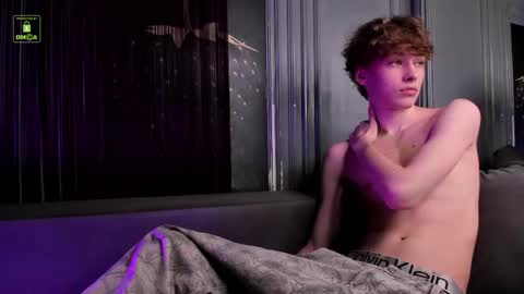 KEVIN online show from November 2025 08:20:01 PM