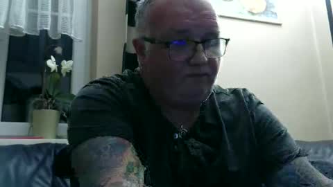 curtus14 online show from November 2025 09:38:02 PM