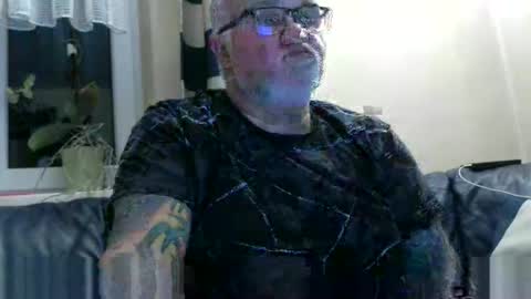 curtus14 online show from May 2026 08:36:02 PM