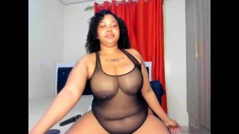 Curvy Latoya online show from October 2025 10:43:02 PM